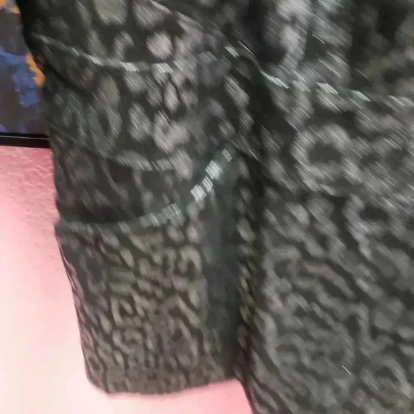 Pamela McCoy Black Leather Animal Print Zip Front Jacket - Picture 5 of 7